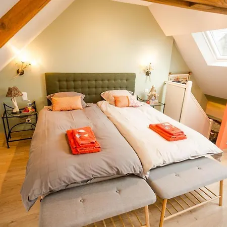 Bed & Breakfast La Petite Maison Pres De L'eglise 3*